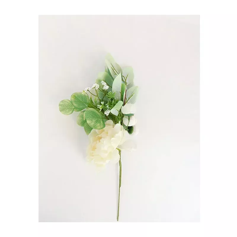 18 Eucalyptus & Rose Spray, White