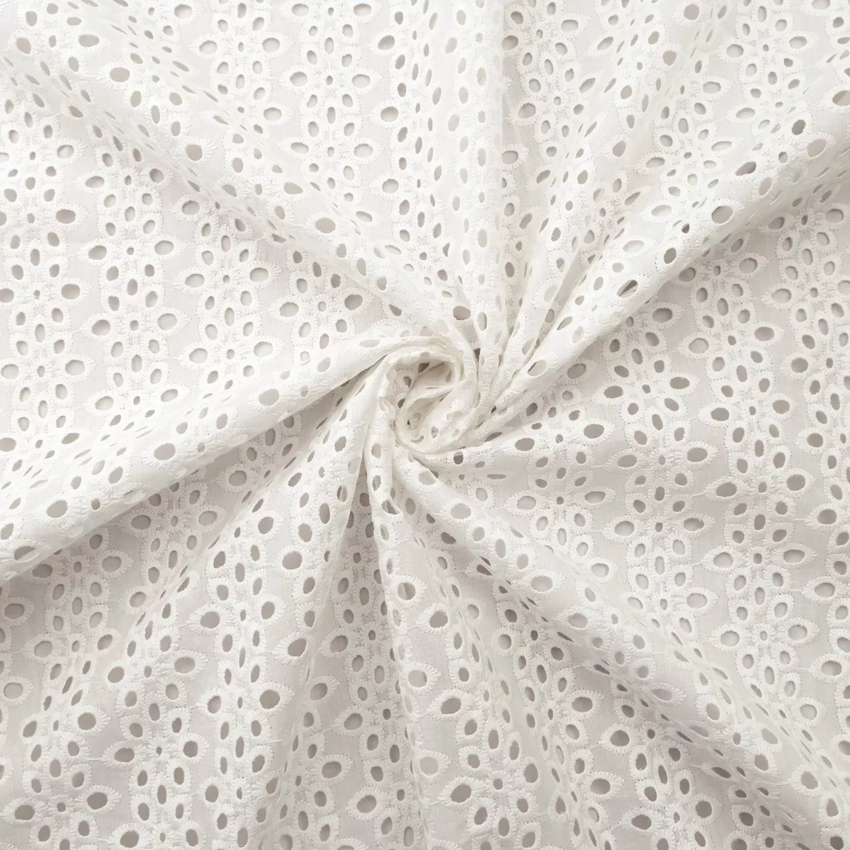 Ivory Broderie Anglaise Pure Cotton - 8 Petal Flower